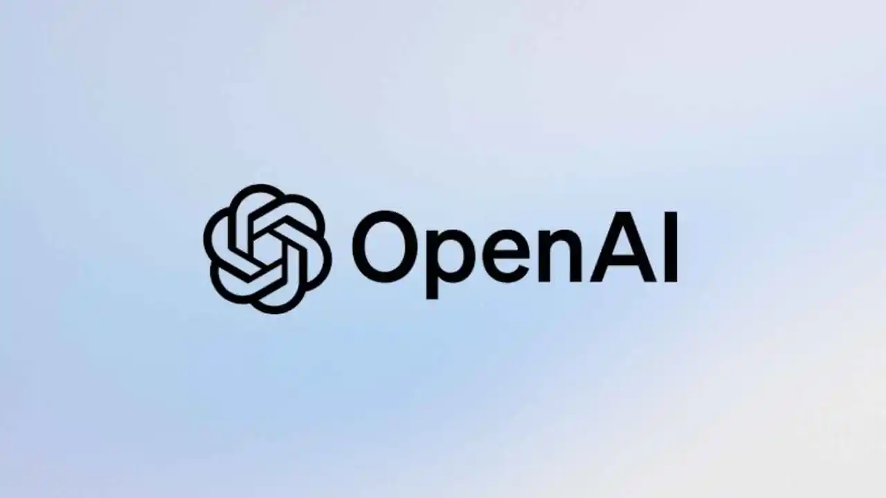 OpenAI تسرع وتيرة تطوير هاتفها الذكي الأول بالذكاء الاصطناعي بحلول عام 2027